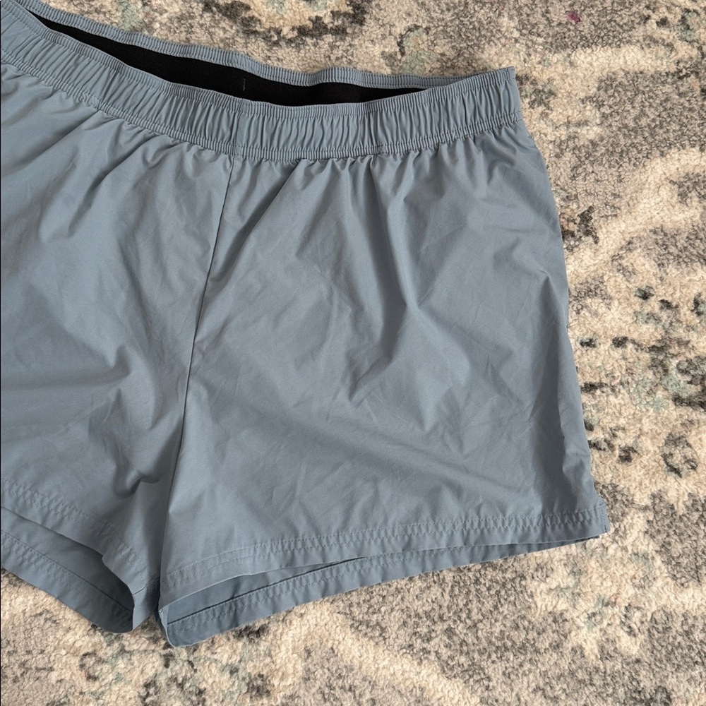 On Running 3” Core Shorts Size XL - Picture 3 of 12